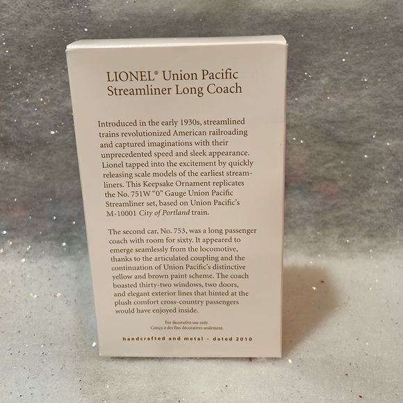 Hallmark Lionel Union Pacific Streamliner Long Coach B53 - Picture 2 of 2